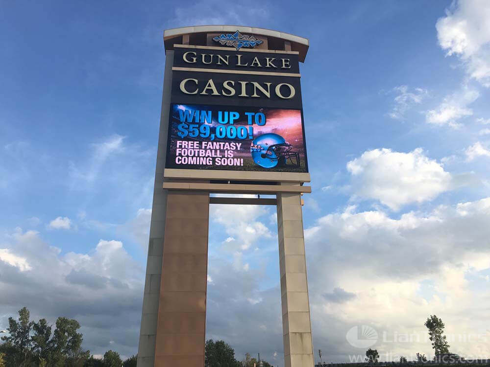 Doppelseitige DOOH-LED-Wand im Gun Lake Casino, USA
